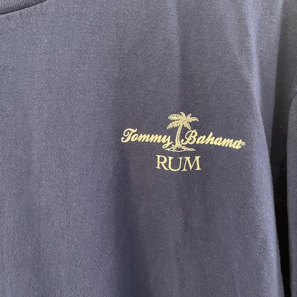 Men’s Tommy Bahama blue t-shirt Rum Taste Paradise shirt Large - Picture 3 of 6